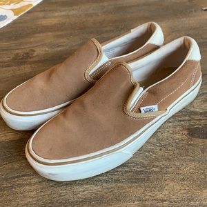 Vans- Tan Suede- Men’s 6.5 Women’s 8